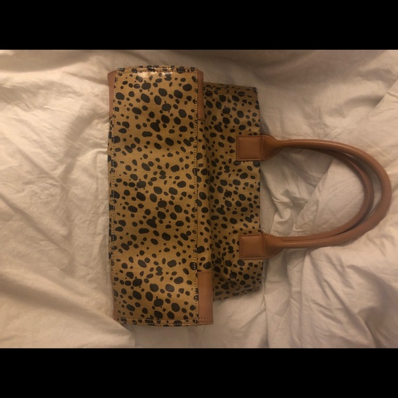 Tory Burch leopard hand bag - Picture 2 of 3